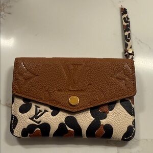 Louis Vuitton jungle key pouch